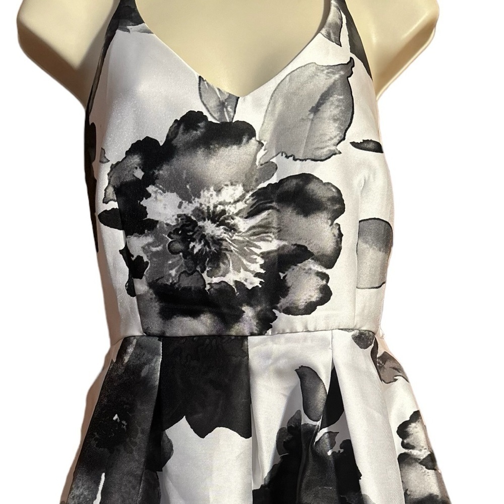 Crystal Doll Floral Criss Cross Back Fit & Flare Dress Black White Party Short - Picture 4 of 5